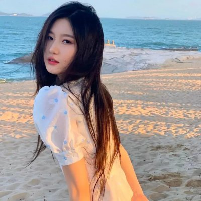 隔墙有情人海报